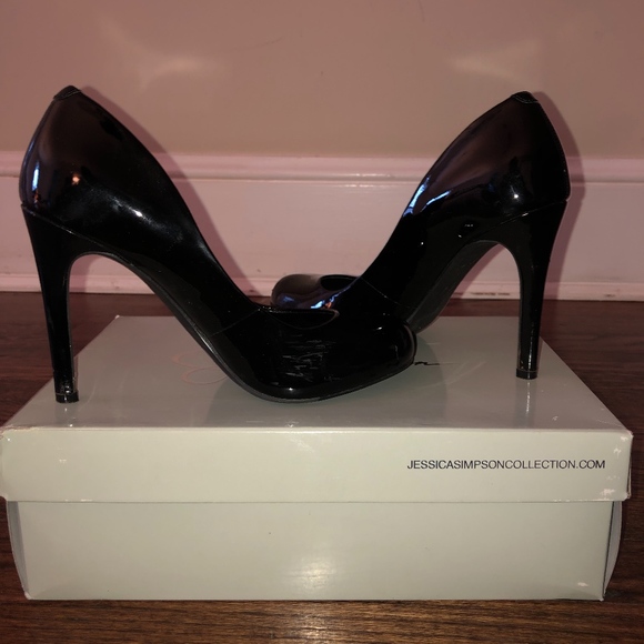 Jessica Simpson Black Patent Close Toed Heels 6M - Picture 4 of 8
